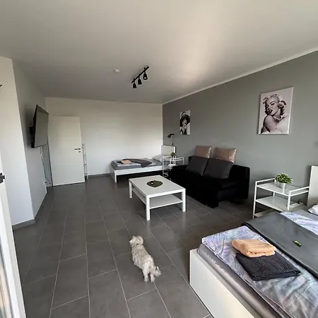 Moderne 3,5 85m2 & Balkon Apartmán
