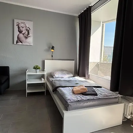 Moderne 3,5 85m2 & Balkon Apartmán *