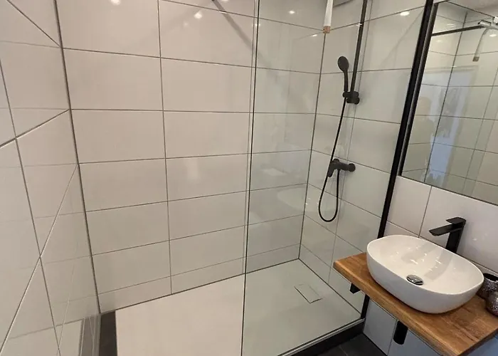 Moderne 3,5 85m2 & Balkon 公寓 杜伊斯堡