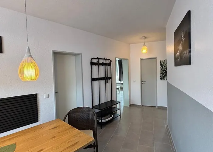 Moderne 3,5 85m2 & Balkon 公寓